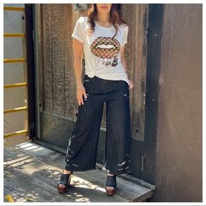 Wide leg distressed Retro cropped jeans